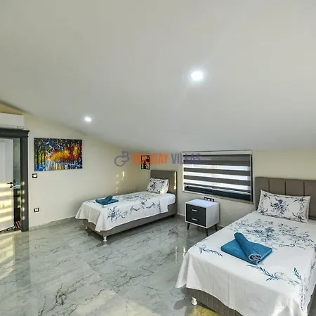 Sea Esta 5 *
